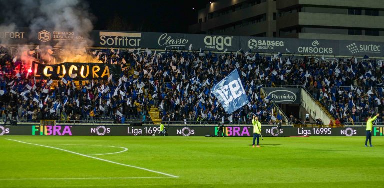 Gustavos levam sorrisos à Escola Mais Plural - FC Famalicão